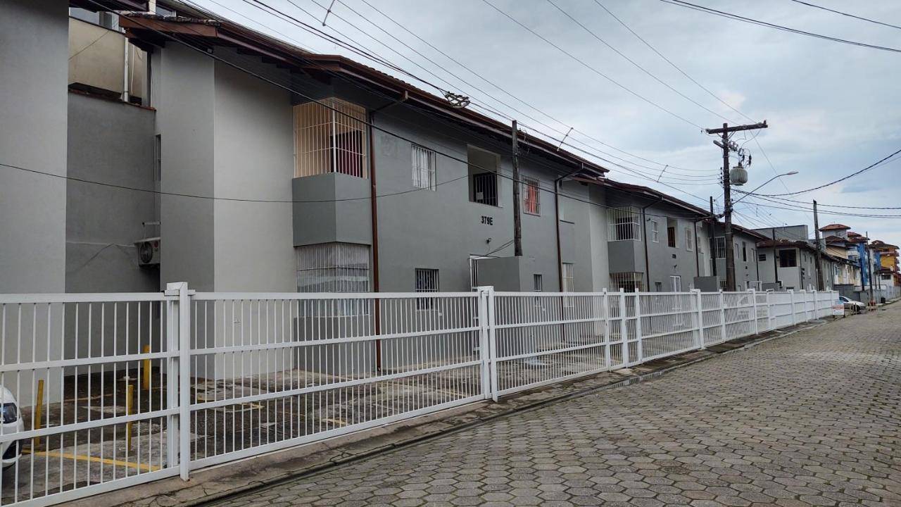 - Grande - 220m Da Apartamento Ubatuba